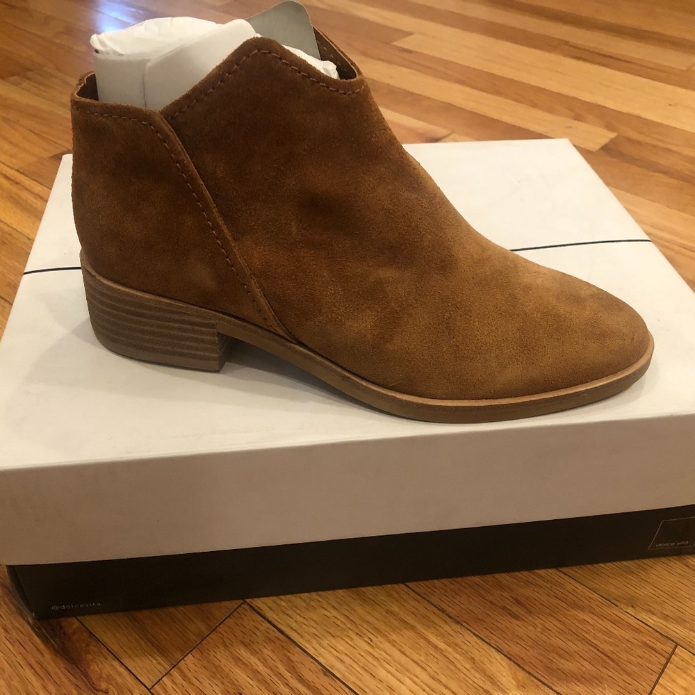 Dolce Vita Triste Bootie - size 6